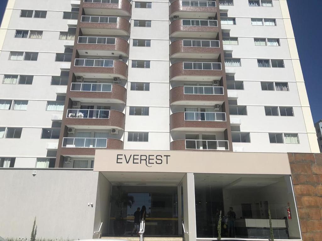 Everest Flat Service Caldas Novas Zewnętrze zdjęcie